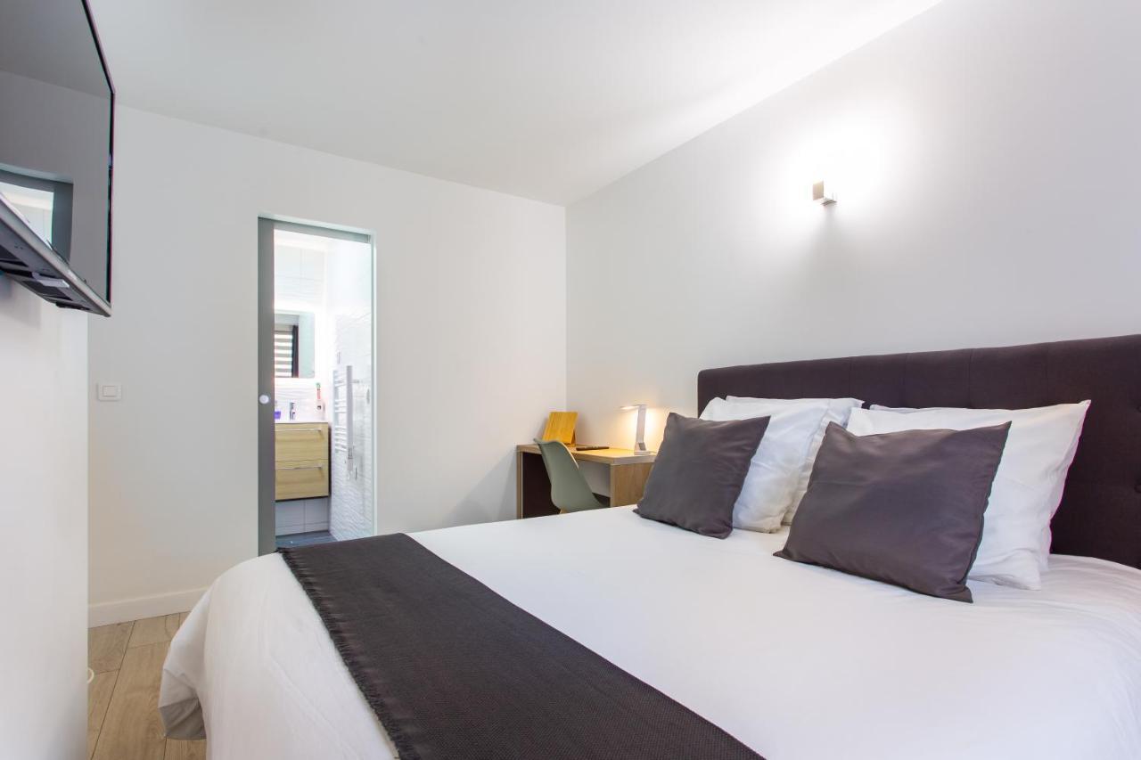 D&E - Paris-Disney - Holidays Apartment - Appartement De Vacances - 5 Chambres- 5 Sdb - 5 Bedrooms - 5 Bathrooms - Netflix Champs-Sur-Marne Dış mekan fotoğraf